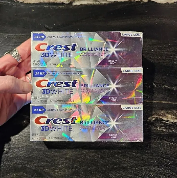 Your Coffee-Stained Smile Is About To Have A "Before And After" Moment That's So Dramatic, Your Friends Will Start To Wonder If You're Secretly A Celebrity, All Thanks To <a Style="Display:inline;" Href="Https://Www.amazon.com/Crest-Brilliance-Whitening-Toothpaste-Prevention/Dp/B0d1hhq8r8?ie=utf8&linkcode=ll1&tag=bpbeaver-20&linkid=140e0ce310932339ce08973c49d24a1e&language=en_us&ref_=as_li_ss_tl" Target="_blank">   <span Style="Font: Inherit; Color: #d74b1f;"> Crest Teeth Whitening Toothpaste </Span>