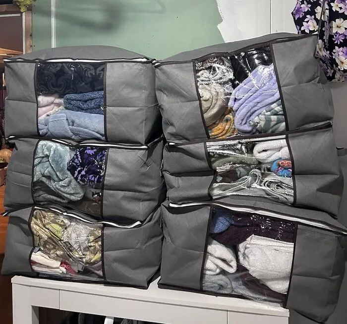  The Chair In Your Bedroom That You Haven't Actually Seen The Surface Of In Months Can Finally Be Liberated Thanks To These <a Style="Display:inline;" Href="Https://Www.amazon.com/Budding-Joy-Large-Storage-Bags/Dp/B085zv98jm?ie=utf8&th=1&linkcode=ll1&tag=bpbeaver-20&linkid=aa896991582e38634a2ac0ce51ae0478&language=en_us&ref_=as_li_ss_tl" Target="_blank">   <span Style="Font: Inherit; Color: #d74b1f;"> 90 L Large Storage Bags </Span>