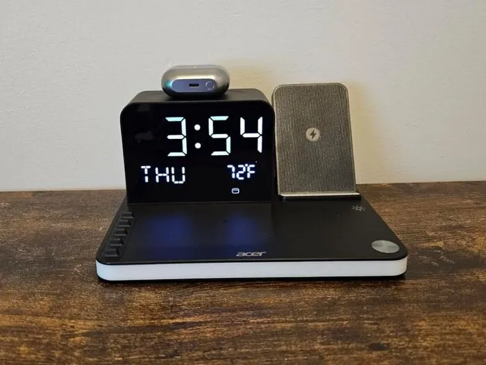  A Group Therapy Session For All Your Needy Gadgets Can Now Happen On The <a Style="Display:inline;" Href="Https://Www.amazon.com/Acer-Wireless-Adjustable-Brightness-Compatible/Dp/B0djp6d6pj?ie=utf8&th=1&linkcode=ll1&tag=bpcorgi-20&linkid=50de05bd89cb0cce4d25783ff7f0999a&language=en_us&ref_=as_li_ss_tl" Target="_blank">   <span Style="Font: Inherit; Color: #d74b1f;"> Acer 7-In-1 Wireless Charging Station </Span>