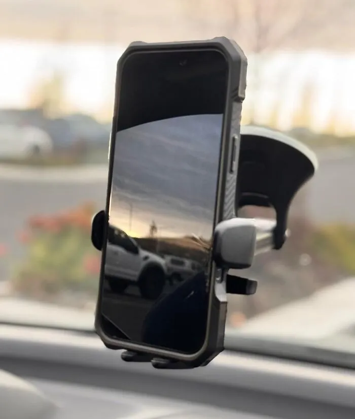 Your Lap Can Finally Resign From Its Very Stressful Job As A Map Holder With This <a Style="Display:inline;" Href="Https://Www.amazon.com/Iottie-Universal-Dashboard-Windshield-Smartphones/Dp/B0c1hp8n5d?ie=utf8&th=1&linkcode=ll1&tag=bpcorgi-20&linkid=a99697f635f4c1988649dd0b0196e401&language=en_us&ref_=as_li_ss_tl" Target="_blank">   <span Style="Font: Inherit; Color: #d74b1f;"> Windshield Suction Cup Phone Holder </Span>