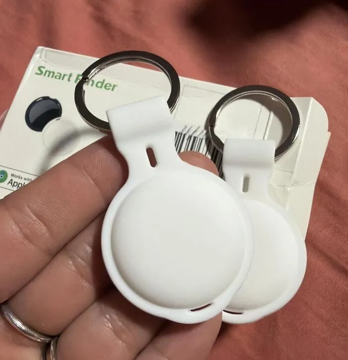  Ghosting Is No Longer An Option For Your Keys And Wallet With These <a Style="Display:inline;" Href="Https://Www.amazon.com/Certified-Bluetooth-Waterproof-Worldwide-Tracking/Dp/B0dsj4d4cp?ie=utf8&th=1&linkcode=ll1&tag=bpcorgi-20&linkid=c1a4665f4f67d2737aaac376e8228791&language=en_us&ref_=as_li_ss_tl" Target="_blank">   <span Style="Font: Inherit; Color: #d74b1f;"> 2 Pack Tracker Tags </Span>