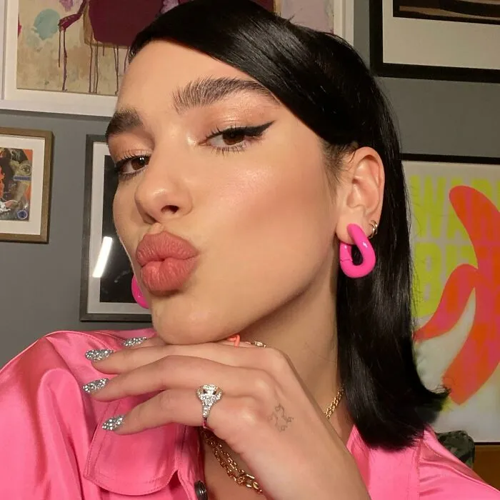 Air Kiss