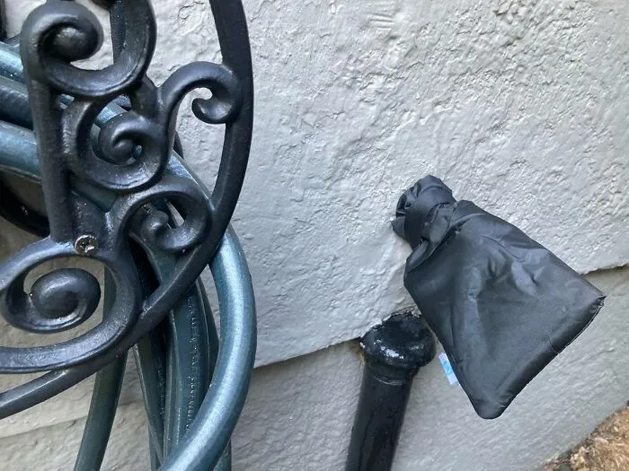 Prevent The Very Expensive And Very Wet Disaster Of A Burst Pipe By Putting A Cozy Little Winter Hat On Your Outdoor Spigots With These <a Style="Display:inline;" Href="Https://Www.amazon.com/Hedoc-Faucet-Protection-Pack-Cover/Dp/B0ch33kjcf?ie=utf8&th=1&linkcode=ll1&tag=bpboar-20&linkid=067968c255752f02ff79d03526fed3a4&language=en_us&ref_=as_li_ss_tl" Target="_blank">  <span Style="Font: Inherit; Color: #d74b1f;"> Outdoor Faucet Covers </Span>