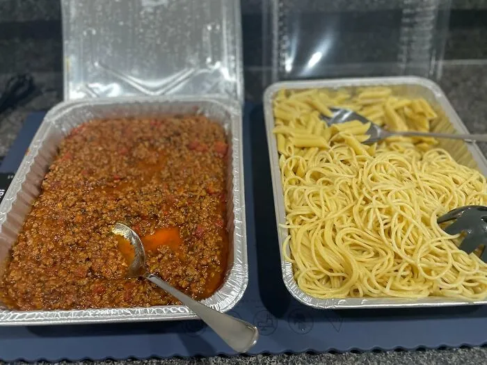 The Frantic "Can You Pop This In The Microwave" Dance Is Over With This <a Style="Display:inline;" Href="Https://Www.amazon.com/Relixcozy-Warming-Electric-Temp-Settings-Foldable/Dp/B0d4tjy86j?ie=utf8&th=1&linkcode=ll1&tag=bpwolf-20&linkid=714cba1ddae542441dcf8d951a99c780&language=en_us&ref_=as_li_ss_tl" Target="_blank">  <span Style="Font: Inherit; Color: #d74b1f;"> Food Warming Mat </Span>
