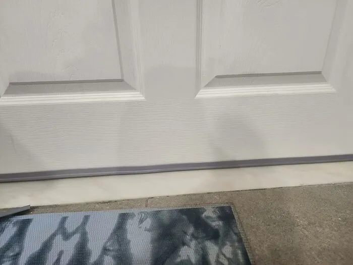  Model The Sneaky, Expensive, Heat-Stealing Draft Coming From Under Your Door Will Finally Be Stopped By The Fluffy, Immovable Object That Is A <a Style="Display:inline;" Href="Https://Www.amazon.com/Mopms-Weatherproofing-Stripping-Self-Adhesive-Soundproof/Dp/B09jstzz32?ie=utf8&th=1&linkcode=ll1&tag=bplion-20&linkid=d518efaafdb6fa0b8808134e5618860e&language=en_us&ref_=as_li_ss_tl" Target="_blank">  <span Style="Font: Inherit; Color: #d74b1f;"> Door Draft Stopper</Span>