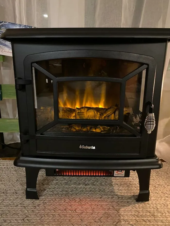 That Awkward, Empty Wall In Your Living Room Is About To Become The Coziest Spot In The Entire House With An <a Style="Display:inline;" Href="Https://Www.amazon.com/Turbro-Fireplace-Freestanding-Overheating-Protection/Dp/B0c7gsr3yk?ie=utf8&th=1&linkcode=ll1&tag=bpzebra-20&linkid=6f35548a285abc2b3634bebcf436e250&language=en_us&ref_=as_li_ss_tl" Target="_blank">  <span Style="Font: Inherit; Color: #d74b1f;"> Electric Fireplace </Span>