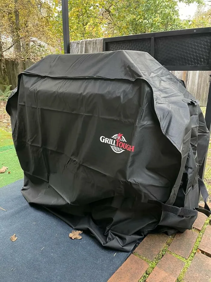 Your Grill Worked Hard All Summer, So Give It The Dignified Winter Retirement It Deserves With This <a Style="Display:inline;" Href="Https://Www.amazon.com/Grilltough-Heavy-Grill-Cover-Outdoor/Dp/B0by7mf25v?ie=utf8&th=1&linkcode=ll1&tag=bpboar-20&linkid=f76ea31be4eaf1cab261a4a5607ddb71&language=en_us&ref_=as_li_ss_tl" Target="_blank">  <span Style="Font: Inherit; Color: #d74b1f;"> BBQ Grill Cover </Span>
