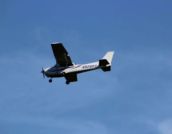 34 Pilots Share The Scariest Moments They Survived While Passengers Stayed Blissfully Unaware