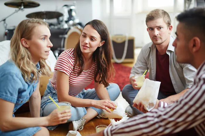 32 Things People Didn’t Realize Were Optional In Life Until They Saw Someone Not Doing Them