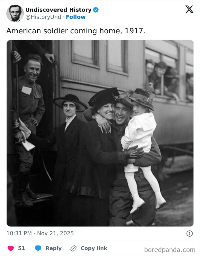 50 Fascinating Photos That Reveal Moments Lost To Time