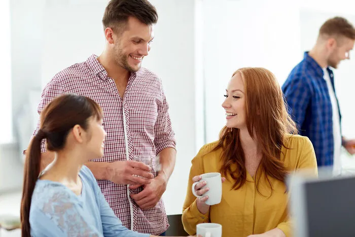 26 Traits That Resurface In Adulthood, Proving Someone Wasn't Loved As A Child