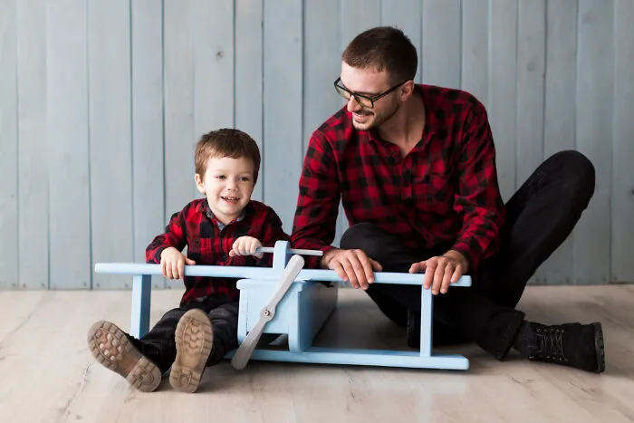Someone Asked Parents What Made Them See Their Kids Inherited Their Quirks, And They Got 43 Replies