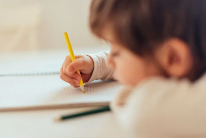 Someone Asked Parents What Made Them See Their Kids Inherited Their Quirks, And They Got 43 Replies