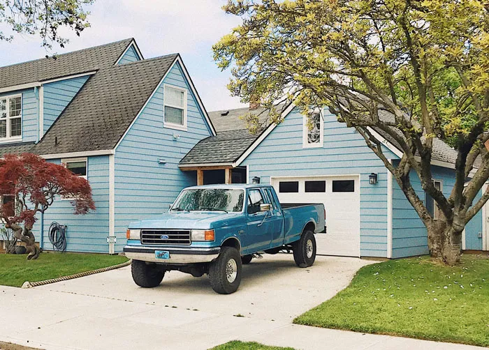 “Could Not Wear Camouflage Clothing”: 44 Of The Most Outrageous HOA Rules People Have Endured