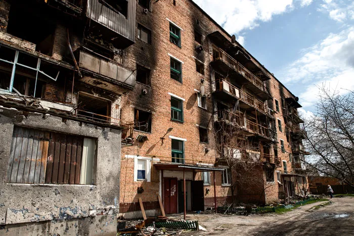 “It May Be The Single Worst Thing I’ve Ever Seen”: 50 Urban Explorers Share Their Creepiest Finds