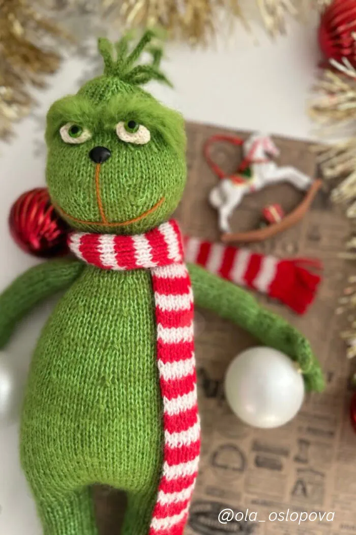 30 Grinch Knitting Projects That Will Make You Want To Knit Toys (New Pics)