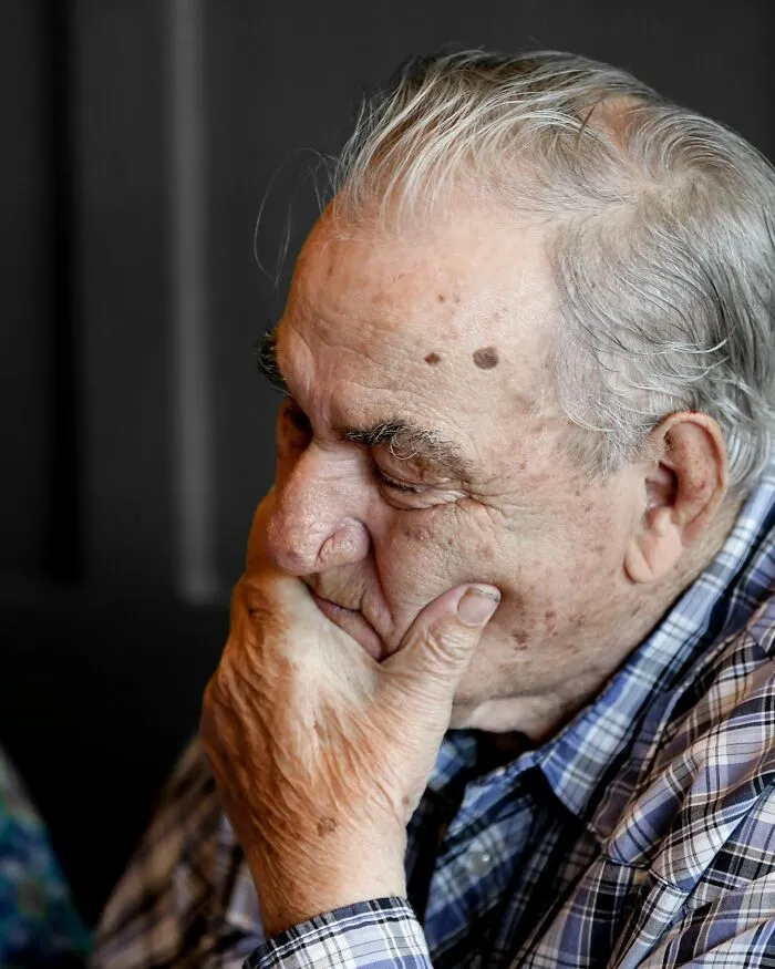 “He Never Was Charged”: 46 Shocking Last-Minute Truths People Revealed After A Lifetime Of Silence