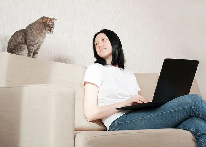 29 Weird Neighbor Moments People Still Cannot Explain