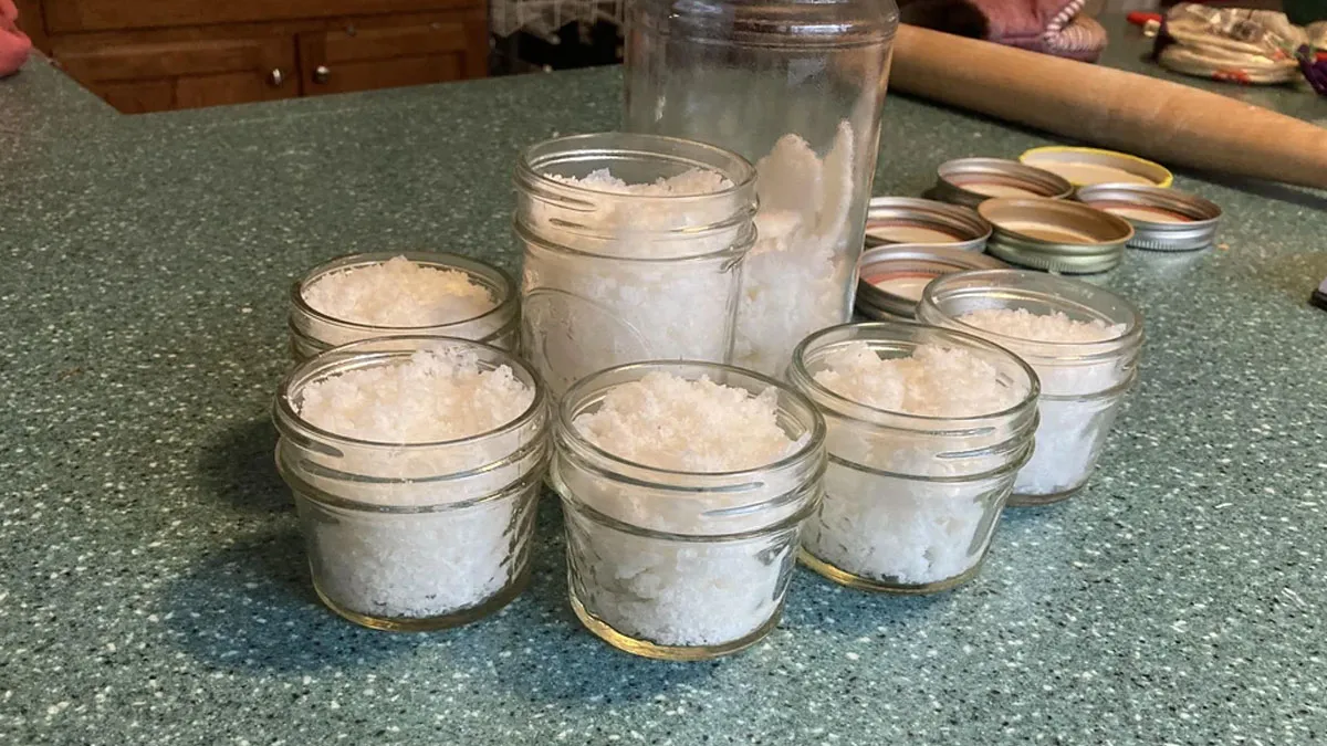 60 Times People Took A Pic Of Something Very Random They Found Out