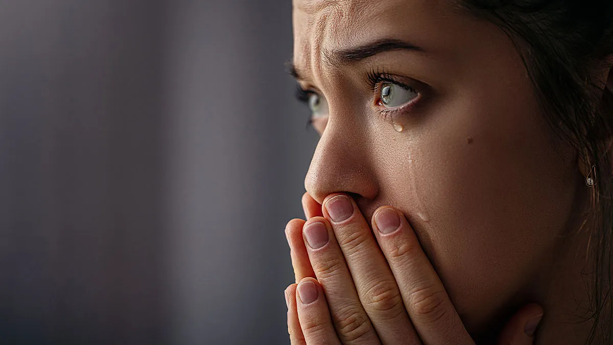 Woman Makes SIL Cry With A Reality Check: “Being A Stay-At-Home Mom Doesn’t Mean Being A Stay-In-Bed Mom”