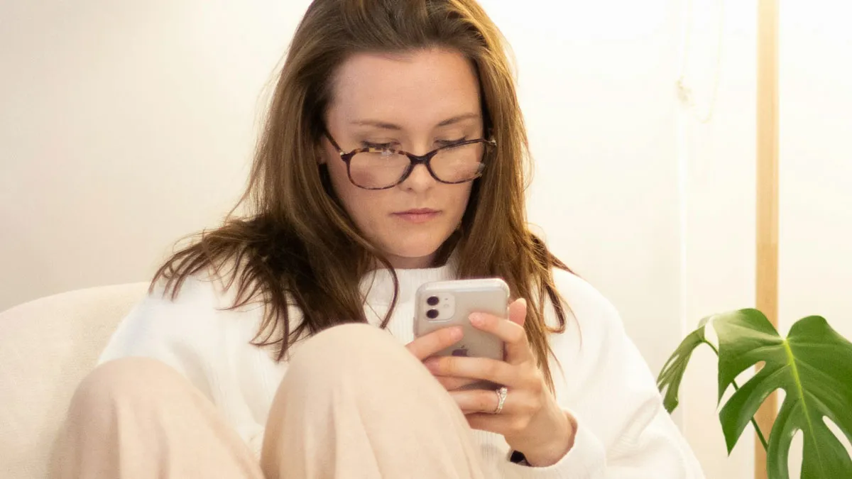 Woman Refuses To Host Thanksgiving For 30 People, Pushy Family Still Tries To Guilt-Trip Her Into It