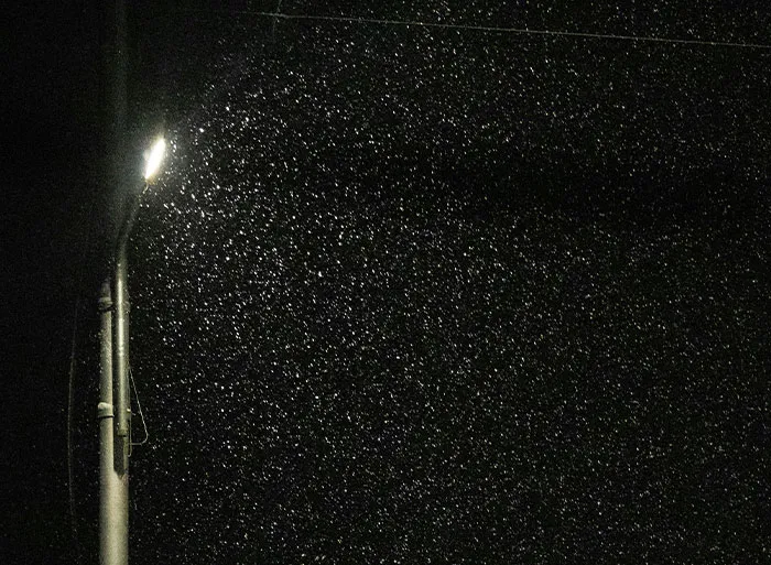 42 Of The Worst Places People Had To Survive A Night In