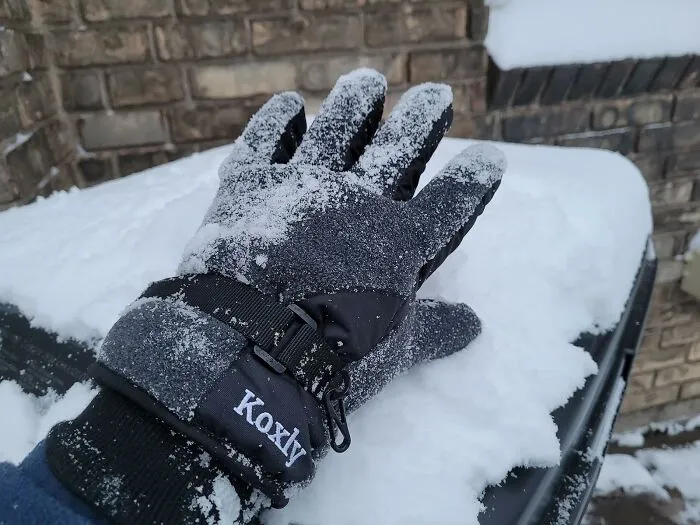 The Miserable Choice Between Having Warm Hands And Being Able To Actually Use Your Phone Is A Sacrifice You No Longer Have To Make With A Pair Of <a Style="Display:inline;" Href="Https://Www.amazon.com/Koxly-Waterproof-Windproof-Dual-Layer-Touchscreen/Dp/B09d3m1r57?ie=utf8&th=1&psc=1&linkcode=ll1&tag=bprhinoceros-20&linkid=81aed03b8277e2b065f5fd6216934ff3&language=en_us&ref_=as_li_ss_tl" Target="_blank">  <span Style="Font: Inherit; Color: #d74b1f;"> Winter Gloves With Touch Screen Pads </Span>