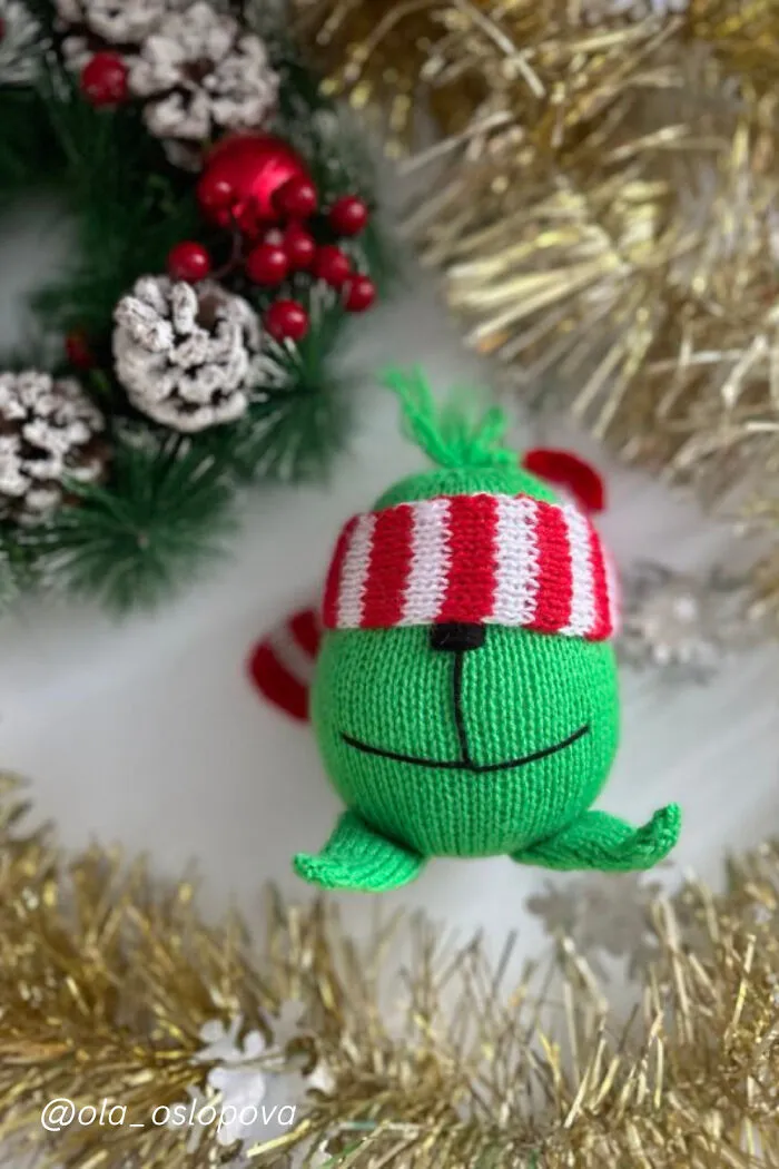30 Grinch Knitting Projects That Will Make You Want To Knit Toys (New Pics)