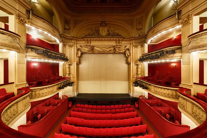 Théâtre De La Madeleine