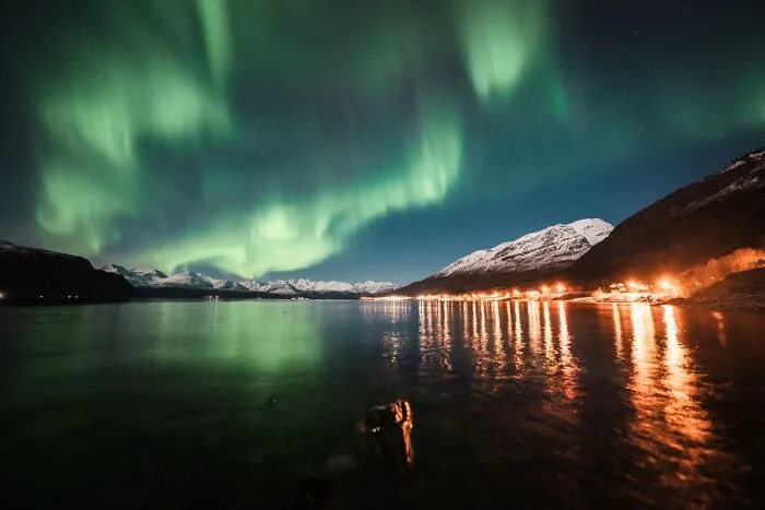 The Best Places And Times To See The Northern Lights From My Own Experience (13 Pics)