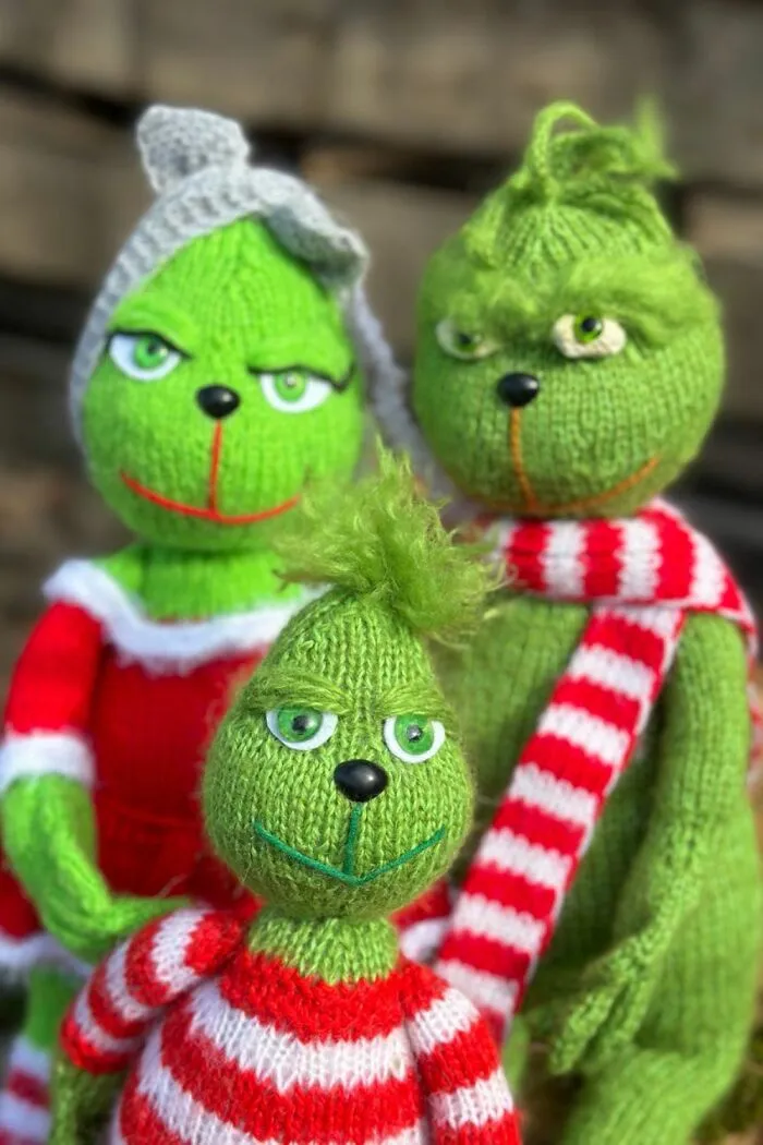 30 Grinch Knitting Projects That Will Make You Want To Knit Toys (New Pics)