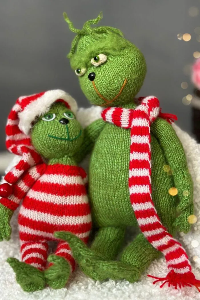 30 Grinch Knitting Projects That Will Make You Want To Knit Toys (New Pics)