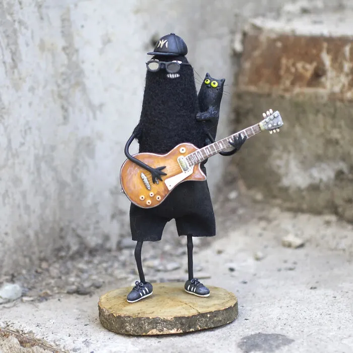 33 Unique Felt Toys By Emina Poison That Perfectly Balance Cute, Weird, And Wonderful (New Pics)