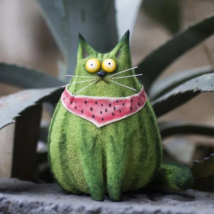 33 Unique Felt Toys By Emina Poison That Perfectly Balance Cute, Weird, And Wonderful (New Pics)
