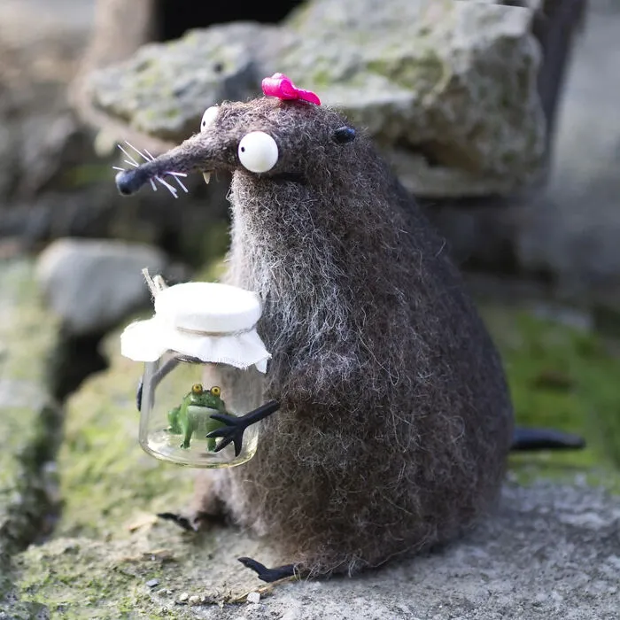 33 Unique Felt Toys By Emina Poison That Perfectly Balance Cute, Weird, And Wonderful (New Pics)
