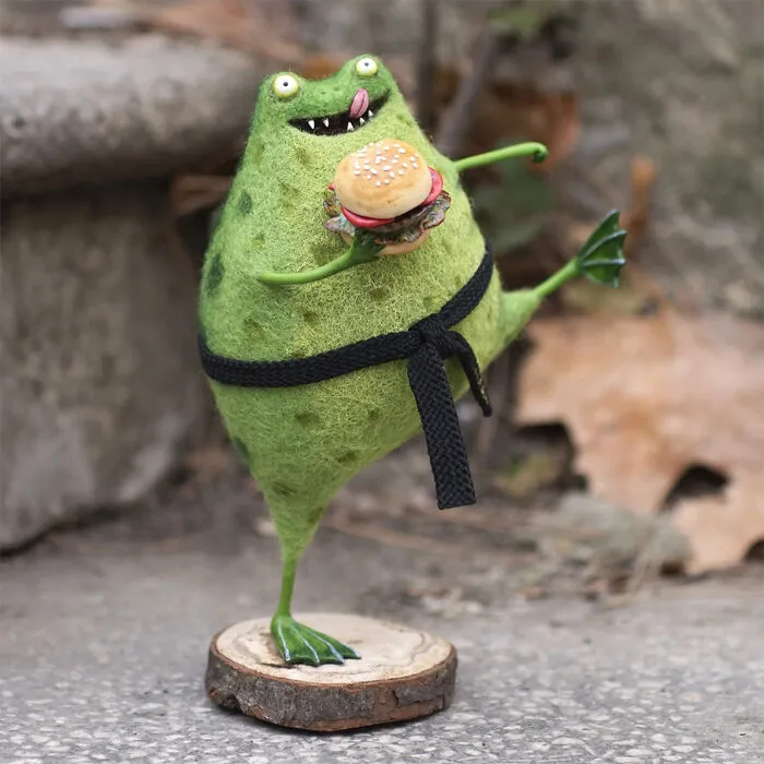 33 Unique Felt Toys By Emina Poison That Perfectly Balance Cute, Weird, And Wonderful (New Pics)