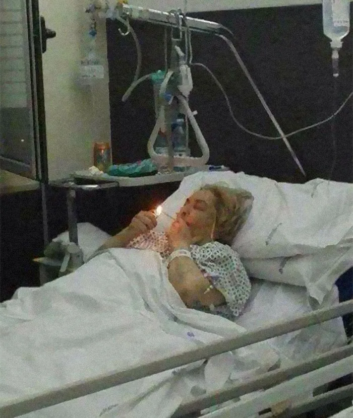 Ay abuela