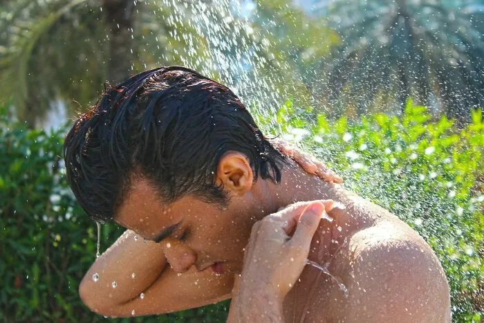 35 People Share The Funniest And Weirdest Things They Learned After Moving In With Partners