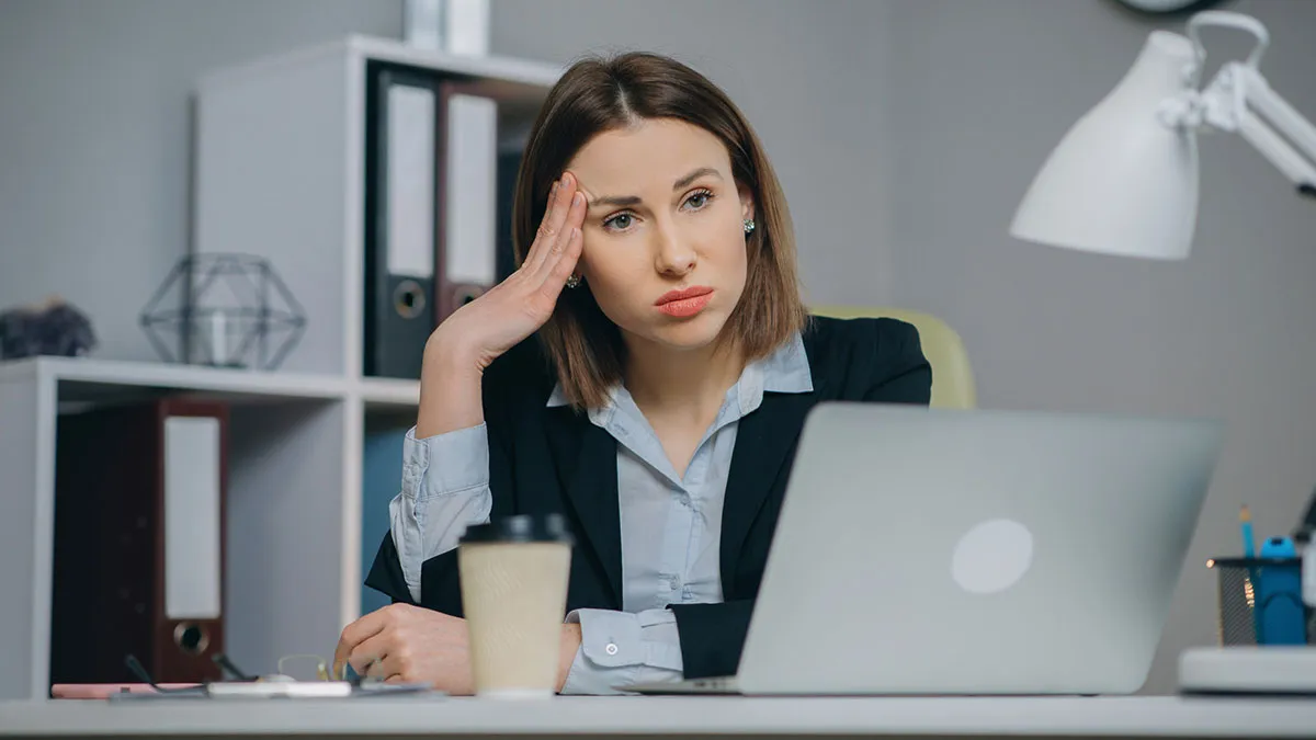 Woman Gets Dragged Into Important Meetings By VP, Shocked To Learn It's Because Of Her Pretty Face