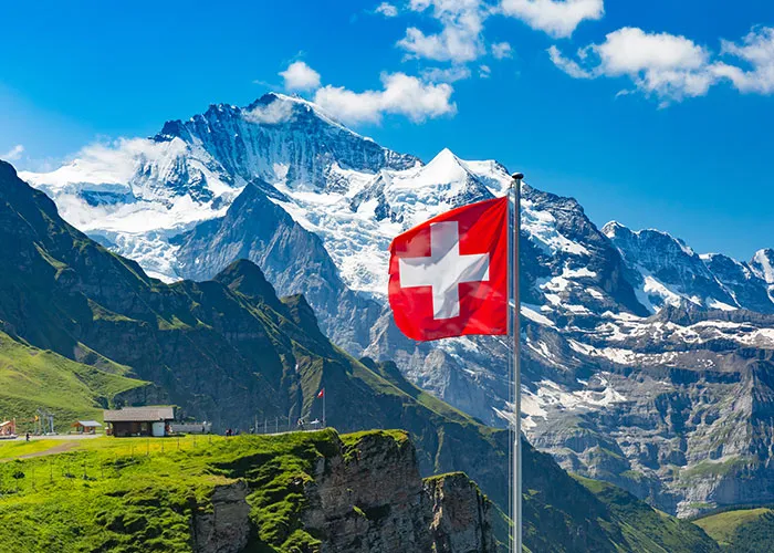 “Safe, Reliable And Boring”: 43 People Compare What It’s Like To Live In Europe Vs. The US