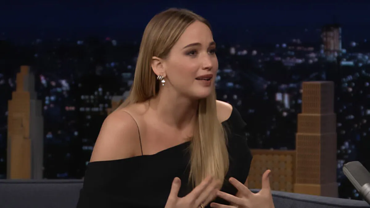 Jennifer Lawrence Leaves Jimmy Fallon Awkwardly Laughing After Emotional And 'Chaotic' Interview