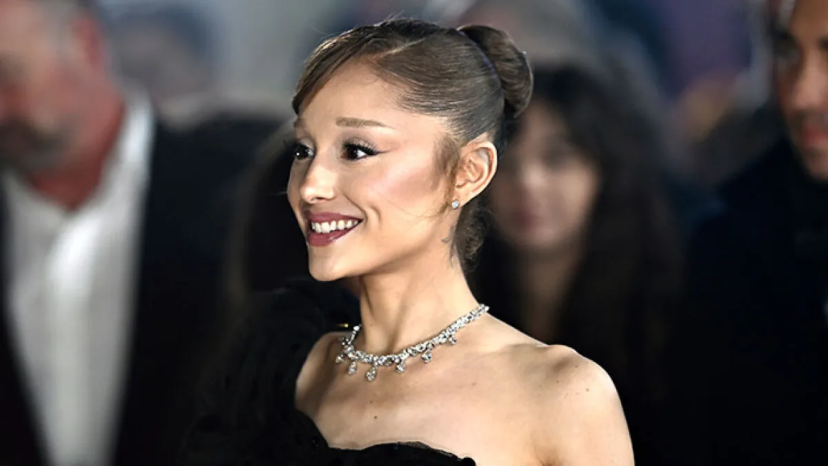 "Viscerally Upsetting": Ariana Grande Fans Concerned 'Wicked' Role Is "Sucking The Life Out Of Her" After Latest Appearance