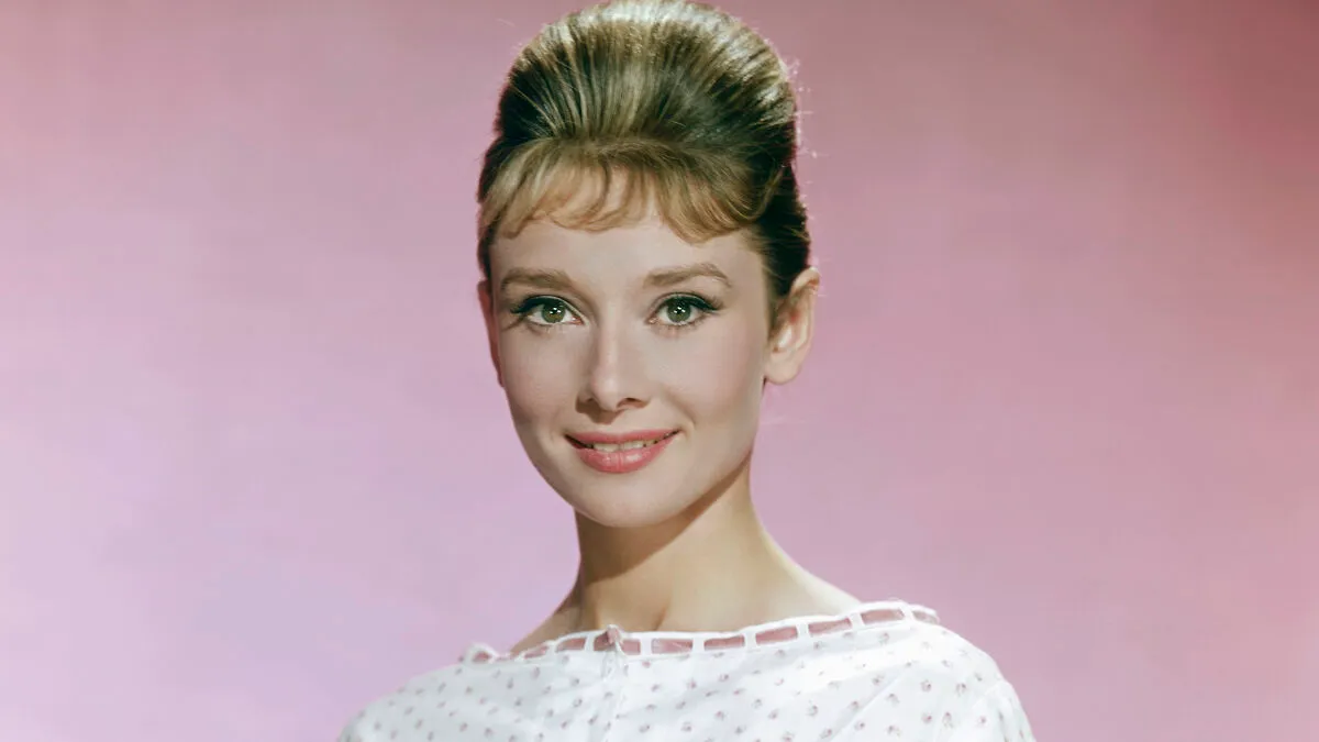 "Sinister": People Are Just Now Finding Out Audrey Hepburn Actually Aged, The Reactions Are Wild