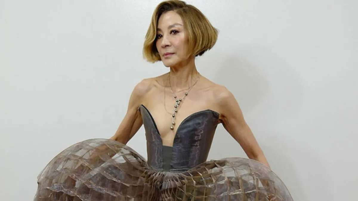 “Why She Dressed Up As A Wasp Nest?”: Michelle Yeoh’s Outfit At Premiere Triggers Meltdown Online