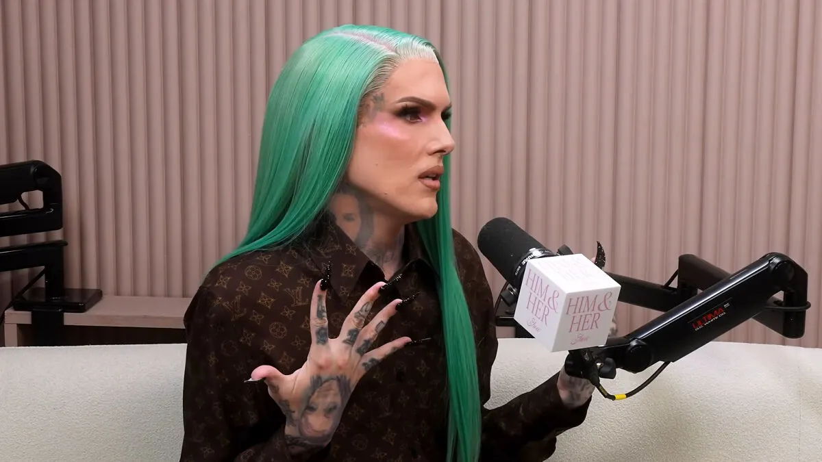 Makeup Icon Jeffree Star Faces Severe Backlash For Comments On Pro-Trans Parents
