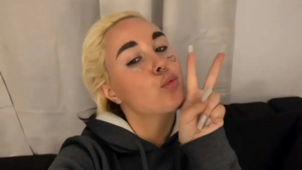 Amanda Bynes Breaks Silence After "Disgusting" Claim Against Dan Schneider Goes Viral