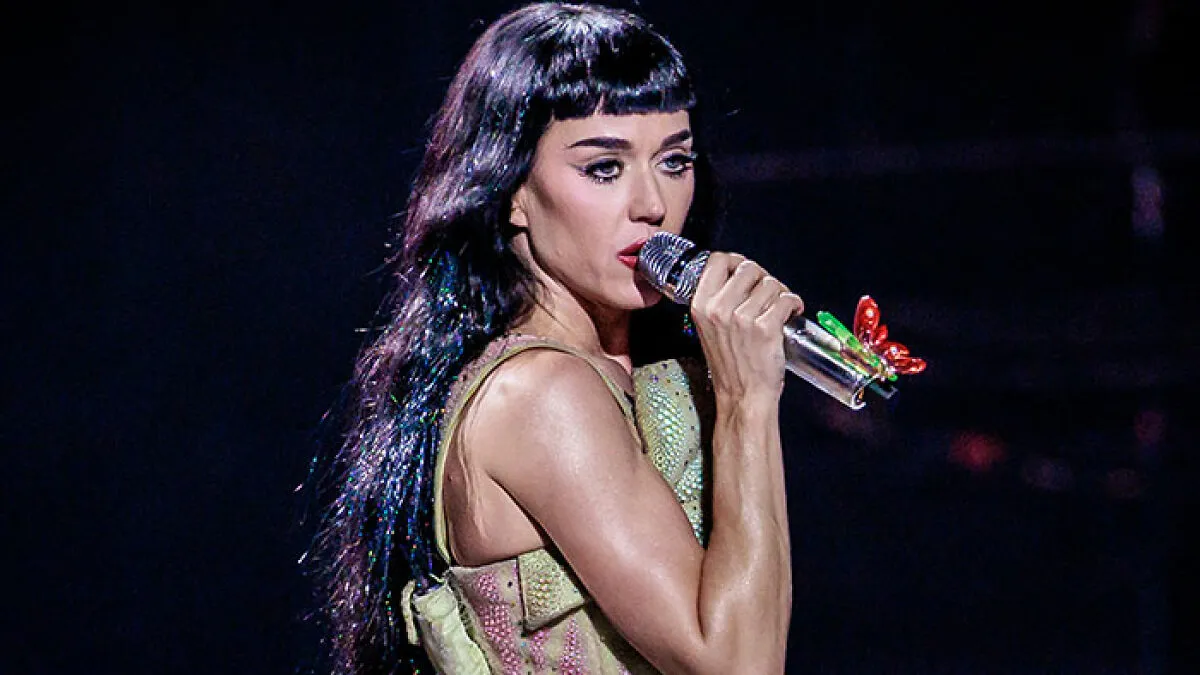 "Not Her Fault": People Support Katy Perry After She Sues 85YO Gravely Ill Veteran For $5 Million