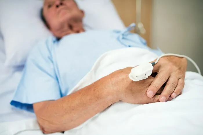 “He Never Was Charged”: 46 Shocking Last-Minute Truths People Revealed After A Lifetime Of Silence