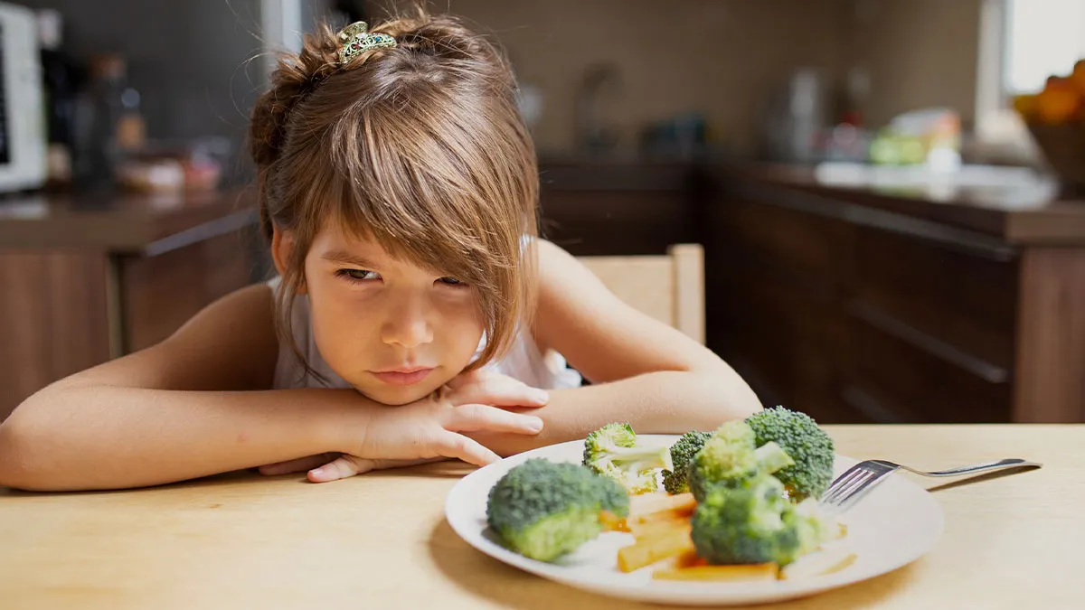Woman Can’t Stand Future Stepdaughter’s Picky Eating, Says No To Marrying Her Dad