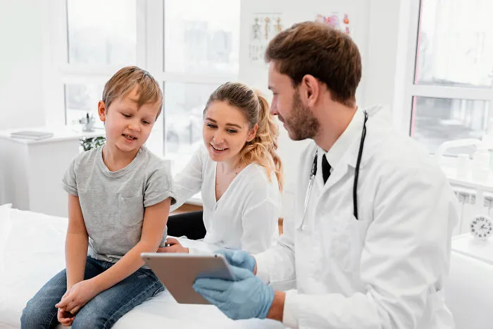 31 Medical Professionals Share The Most Bizarre Instances When Patients Tried "Self-Treatment"